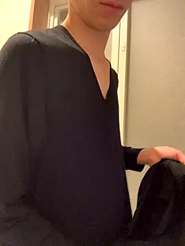 aki 2727 online show from 10.24.25