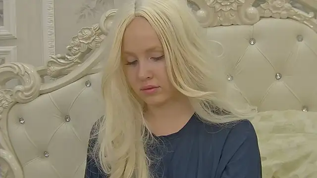 EllieFrosty  online show from 10.06.25