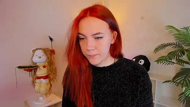 Snapshot of Gingerr_pie chatting on 10.13.25 Gingerr pie online show from 10.13.25