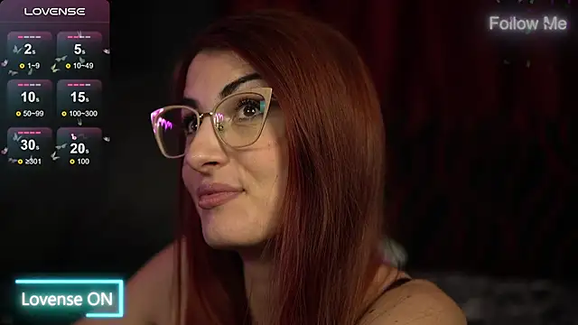 Snapshot of Tracyix chatting on 10.13.25 Tracyix online show from 10.13.25