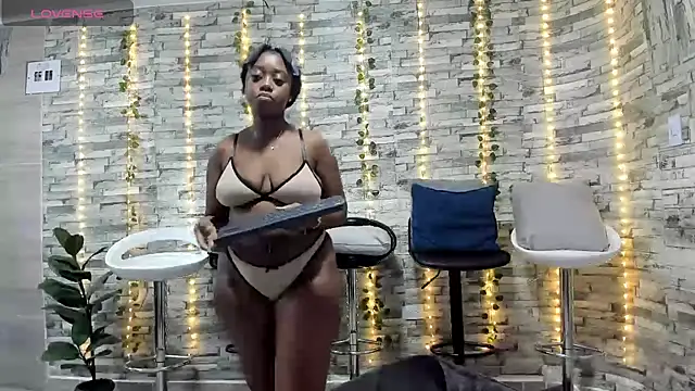 eroticgirls xx online show from 10.16.25