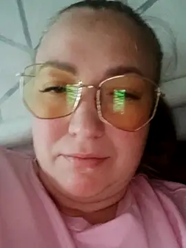 Kiss Eva online show from 10.01.25