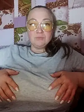 Kiss Eva online show from 02.04.26