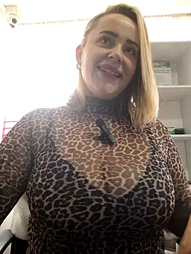 CurvyLust x online show from 09.13.25