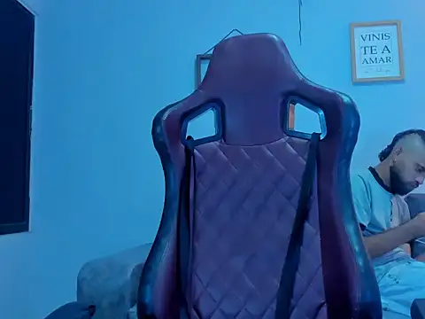 Snapshot of adri_sexboy229 chatting on 09.20.25 adri sexboy229 online show from 09.20.25