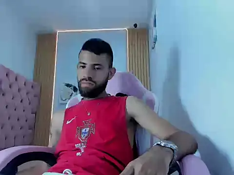 Snapshot of adri_sexboy229 chatting on 10.01.25 adri sexboy229 online show from 10.01.25