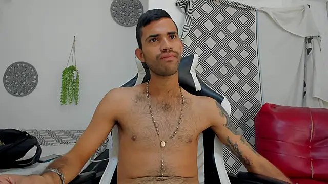 Snapshot of adri_sexboy229 chatting on 10.16.25 adri sexboy229 online show from 10.16.25