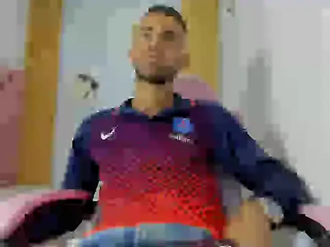 Snapshot of adri_sexboy229 chatting on 10.30.25 adri sexboy229 online show from 10.30.25