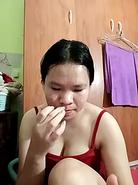 emyeuhss online show from 10.06.25