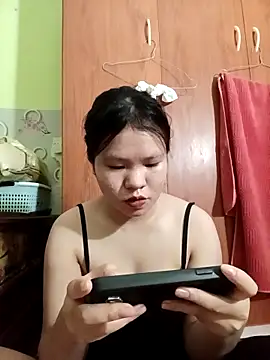 emyeuhss online show from 10.15.25