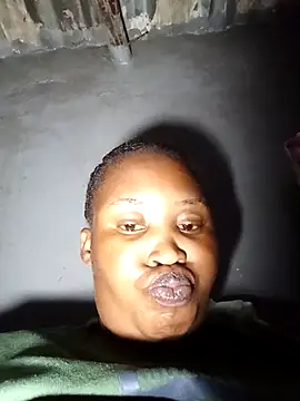 Snapshot of OCEANSQUITERXXX chatting on 09.17.25 OCEANSQUITERXXX online show from 09.17.25