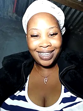 Snapshot of OCEANSQUITERXXX chatting on 10.15.25 OCEANSQUITERXXX online show from 10.15.25