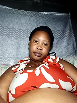 Snapshot of OCEANSQUITERXXX chatting on 10.26.25 OCEANSQUITERXXX online show from 10.26.25