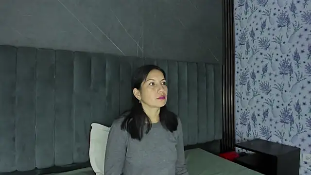 Megan Collinss  online show from 01.08.26