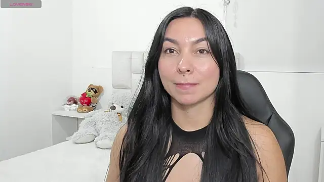 Snapshot of Ms_milarose chatting on 06.05.26 Ms milarose online show from 06.05.26