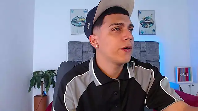 Snapshot of david_santos16 chatting on 09.22.25 david santos16 online show from 09.22.25