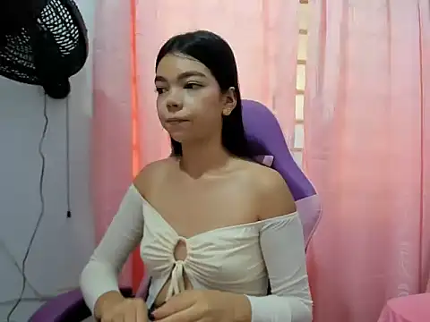 shy luna18 online show from 09.21.25