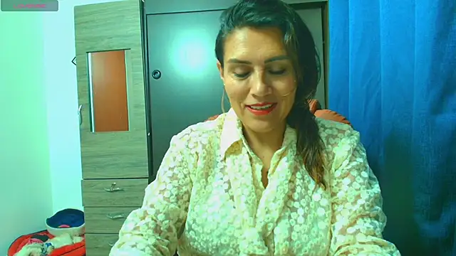 Snapshot of Marysexy73 chatting on 09.11.25 Marysexy73 online show from 09.11.25