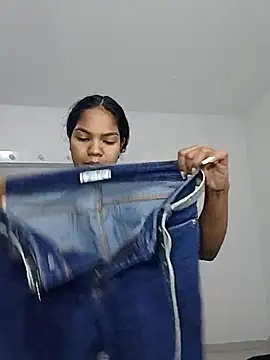 CloeeHills  online show from 09.10.25