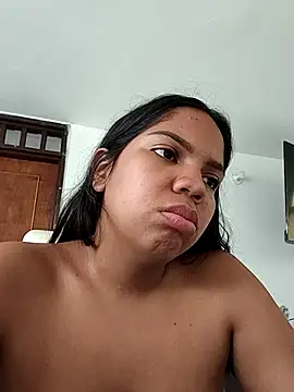 CloeeHills  online show from 10.07.25