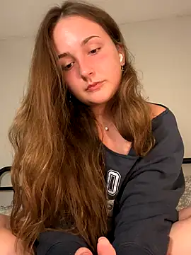 Snapshot of MadilynX777 chatting on 10.01.25 MadilynX777 online show from 10.01.25