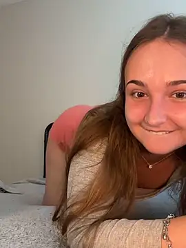 Snapshot of MadilynX777 chatting on 10.07.25 MadilynX777 online show from 10.07.25