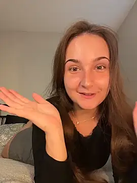 Snapshot of MadilynX777 chatting on 10.14.25 MadilynX777 online show from 10.14.25