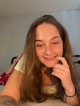 Snapshot of MadilynX777 chatting on 10.23.25 MadilynX777 online show from 10.23.25