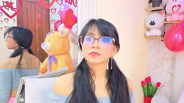 VioletxBloom online show from 02.12.26