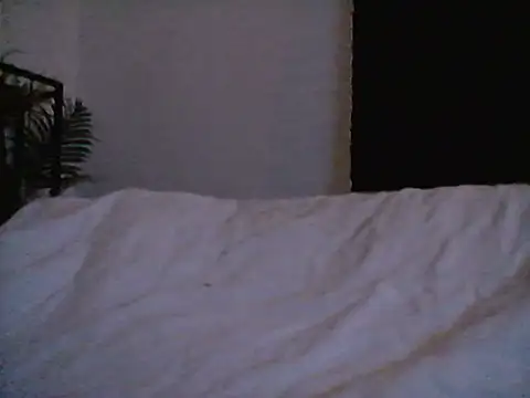 Snapshot of SelenaPromes chatting on 09.12.25 SelenaPromes online show from 09.12.25