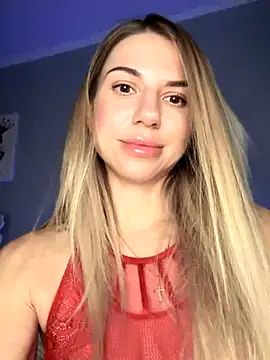 Snapshot of Prettie_Katrin chatting on 10.04.25 Prettie Katrin online show from 10.04.25