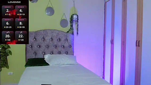 miiss alyssa online show from 09.22.25