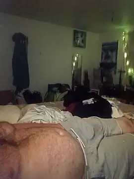 Snapshot of LeoLions7684 chatting on 10.08.25 LeoLions7684 online show from 10.08.25