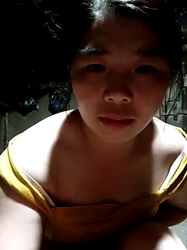 Snapshot of quynhkoolbae chatting on 09.09.25 quynhkoolbae online show from 09.09.25