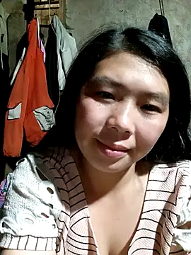 quynhkoolbae online show from 10.12.25