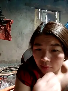 quynhkoolbae online show from 11.19.25