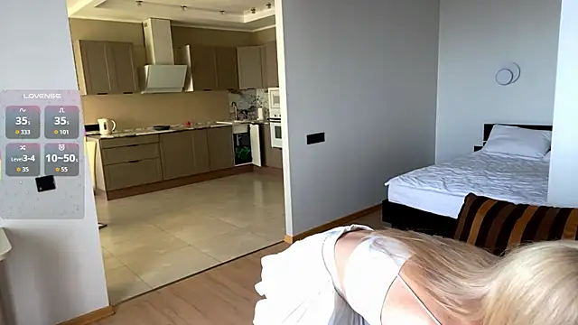 DestinyTurner online show from 10.05.25