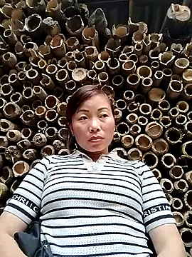 Annaacutee online show from 12.20.25