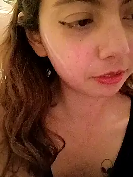 Snapshot of MoonBlueSex chatting on 11.01.25 MoonBlueSex online show from 11.01.25