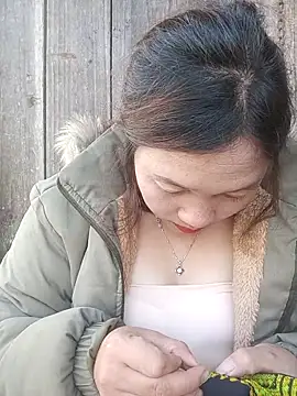 miumiu 00 online show from 12.01.25