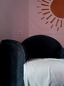 KisaVixen online show from 12.04.25