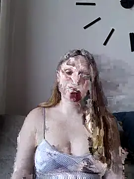 Snapshot of KisaVixen chatting on 02.28.26 KisaVixen online show from 02.28.26