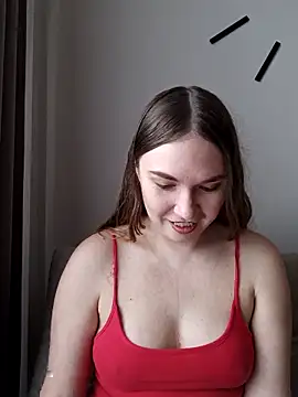 Snapshot of KisaVixen chatting on 03.02.26 KisaVixen online show from 03.02.26