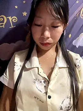 Snapshot of mayly_lucky chatting on 09.11.25 mayly lucky online show from 09.11.25