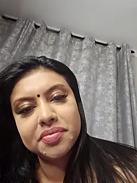 Indian GlowingMiax online show from 11.30.25