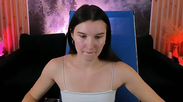 AgataWillis online show from 10.17.25