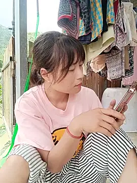 linda bae00 online show from 05.18.26