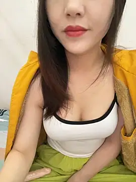 Snapshot of Dieknr chatting on 10.25.25 Dieknr online show from 10.25.25