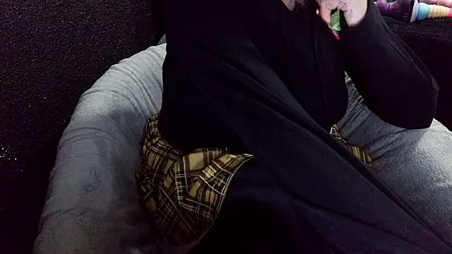 fetishslut4u online show from 10.05.25