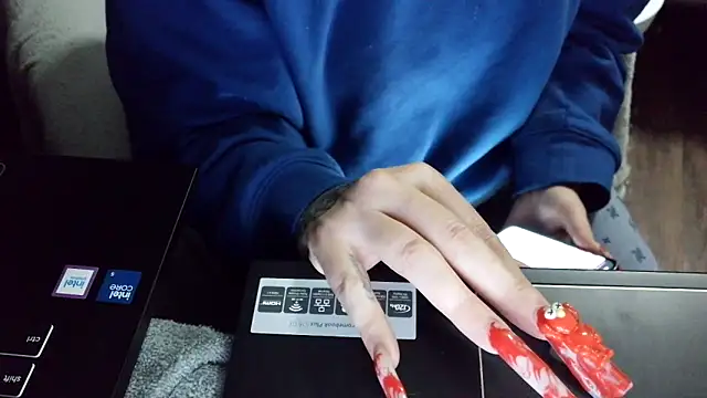 fetishslut4u online show from 10.16.25